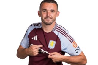 tien-ve-john-mcginn